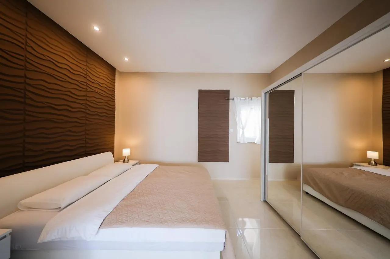Apartments Zelic Zadar