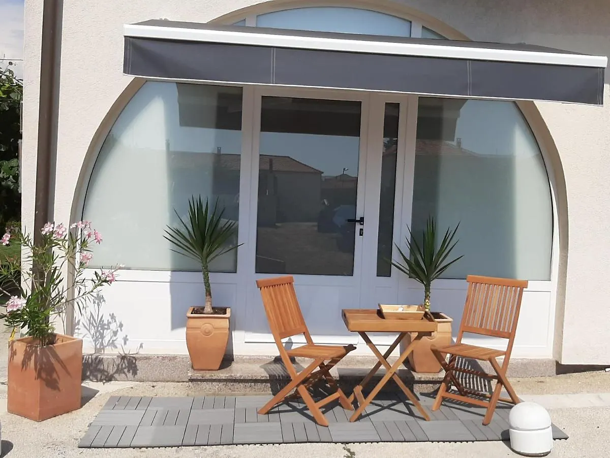 Apartments Zelic Zadar 0*,